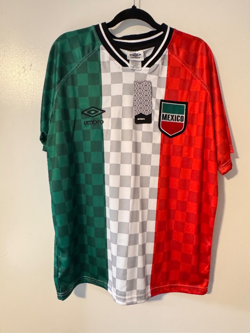 Checkerboard Pattern (Classic Mexico Design)